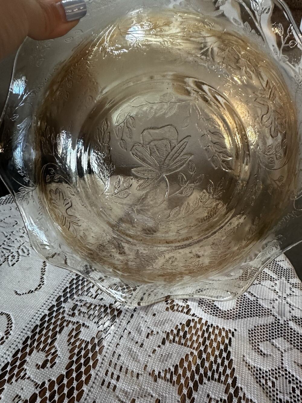 Vintage Jeannette Carnival Glass Iridescent Floragold Louisa Ruffled Rim Bowl